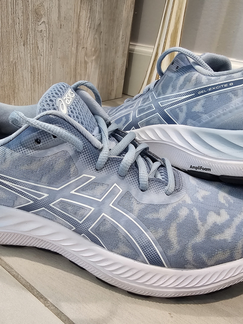 ASICS Gel Excite 8 Light Blue Women's Athletic Shoes Size 8.5